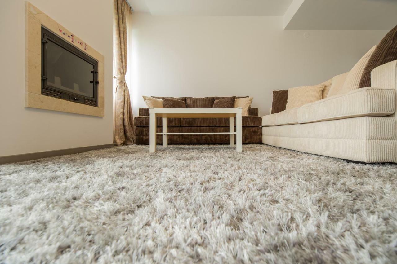 Family Apartment In Silver Mountain Resort ポイアナ・ブラショフ エクステリア 写真