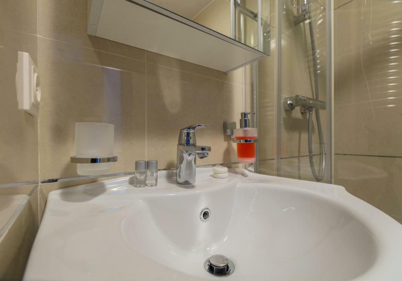 Family Apartment In Silver Mountain Resort ポイアナ・ブラショフ エクステリア 写真